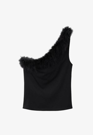 Zwarte mouwloze top met een asymmetrisch ontwerp, voorzien van een donzige zwarte rand langs één schouder, zachte textuur en rekbare stof.