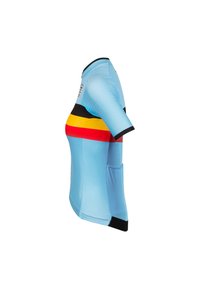 Maillot de cyclisme bleu clair avec un design ajusté. Il présente des rayures horizontales multicolores en rouge, jaune et noir. Manches courtes et poche arrière.