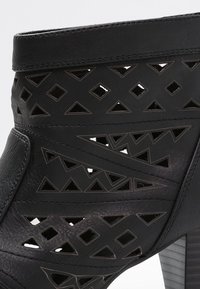 Anna Field Botines bajos - black