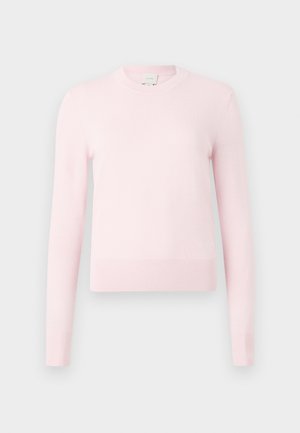 Svetloružový pletený sveter s dlhými rukávmi, okrúhlym výstrihom a žebrovanými manžetami. Mäkkučká textúra a mierne skrátený strih.