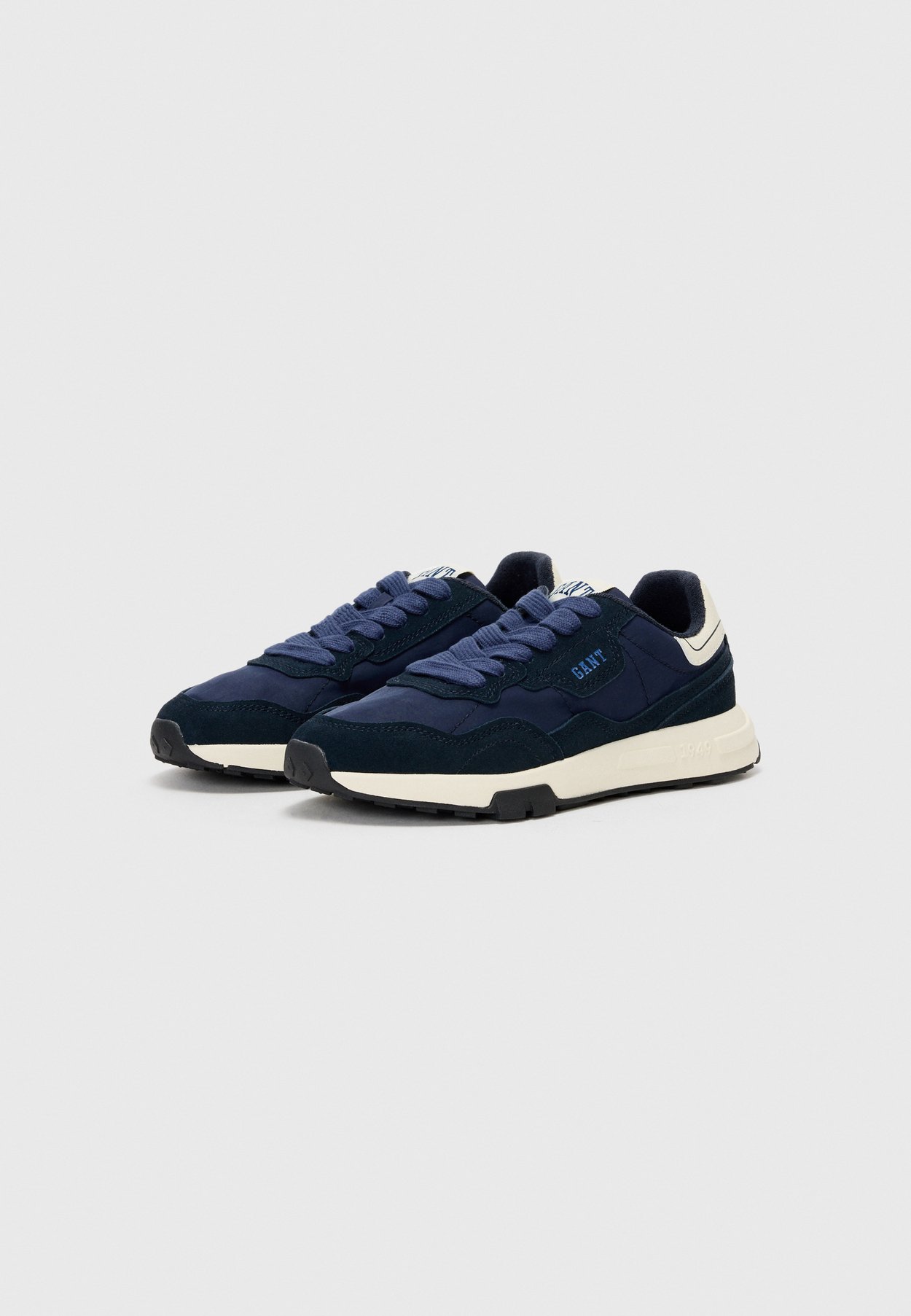 Sneaker low