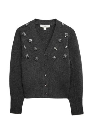 Cardigan grigio con scollatura a V, maniche lunghe e decorato con gemme a forma di fiore sul davanti. Chiusura centrale con otto bottoni.