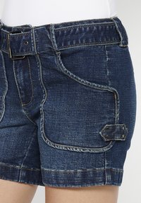 Koroshi Džinsa auduma šorti - azul osc   dark blue