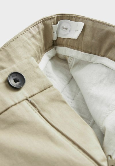 Paul Smith Junior Chino stiliaus kelnės - brown