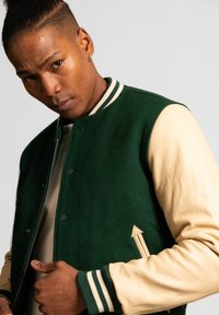 Schott Bomber bunda - grün