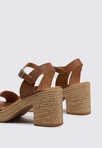 Sandra Fontán LETITTA - Alpargatas - camel