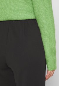 Minimum TARANA  - Pantalon classique - black