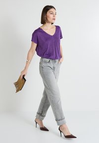 Grain de Malice Camiseta estampada - violet