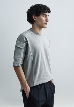 Apdrukāts T-krekls - grey