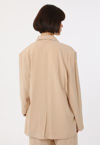 Modanisa REFKA EXCLUSIVE - Abrigo corto - light brown