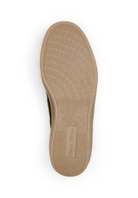 Semelle de chaussure marron avec surface en caoutchouc texturé et motif en grille. Présente une bordure beige et un détail de logo embossé "Marc O'Polo".