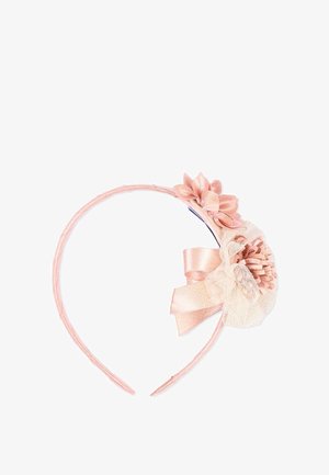 Cinta para el pelo de satén rosa con flores de tela, lazo de cinta y decoración de tul en un lado.