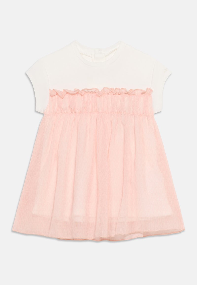 Λευκό τοπ με κοντά μανίκια και συνδεδεμένο απαλό ροζ τούλινο φόρεμα με βολάν στο μπούστο και στρωτό φούστα για παιδί.