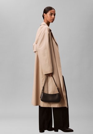 Calvin Klein EMBLEM SMALL SHOULDER - Handtas - black