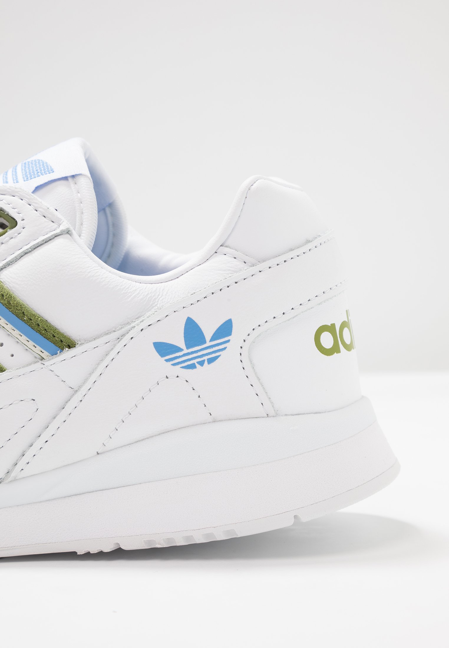 adidas ar trainer on feet