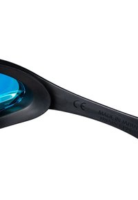 Svarta simglasögon med blå linser, med en slät design och CE-märkning på remmen som indikerar överensstämmelse med säkerhetsstandarder.