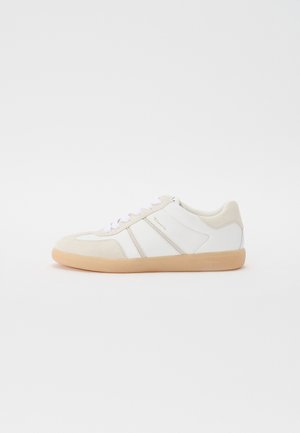 Sneakers laag - white comb