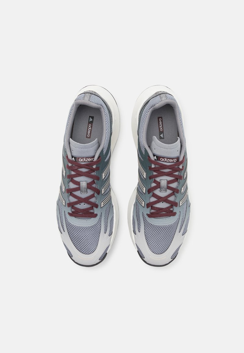 adidas Originals ADIZERO ARUKU UNISEX - Baskets basses - grey three/grey five/aurora ruby