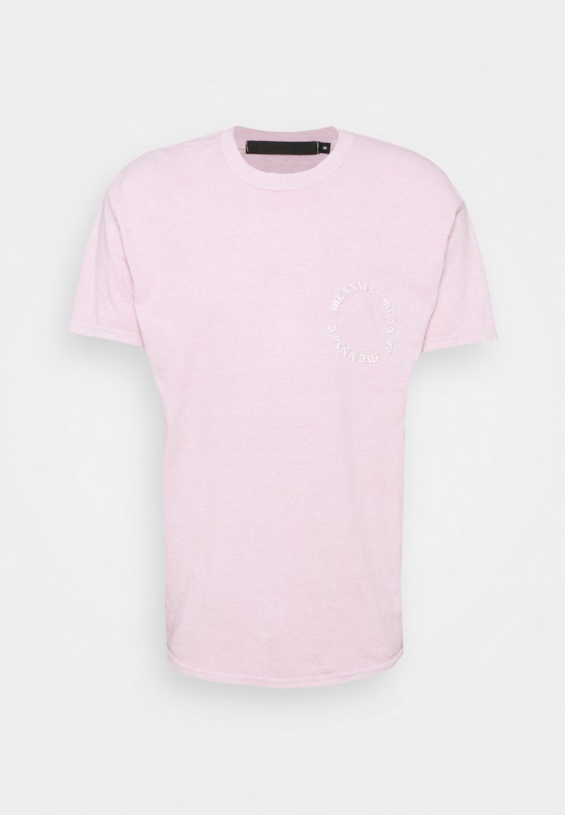 T-shirt en coton rose clair à manches courtes et col rond. Présente un détail de texte brodé blanc en forme de cercle sur la poitrine gauche.