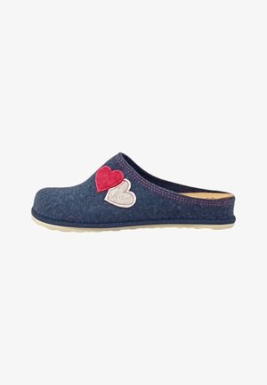 Pantofole in feltro color denim con apertura sul retro, decorate con applicazioni a forma di cuori in feltro rosso e bianco. Suola texturizzata per una buona aderenza e comfort.