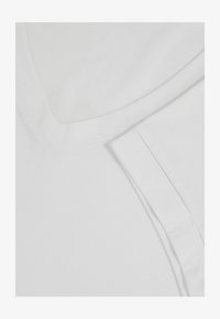 Atlasīts, white