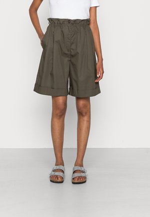 Shorts - olive