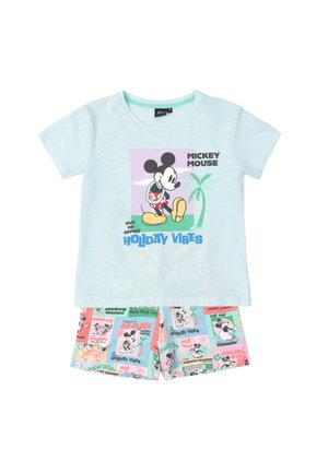 Top de manga corta azul claro con gráfico de Mickey Mouse, texto "Holiday Vibes" y pantalones cortos a juego con patrones de Mickey y texto coloridos.