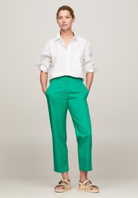 Tommy Hilfiger POPLIN EASY FIT - Button-down blouse - th optic white