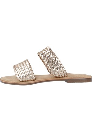 Sandalias deslizantes tejidas con dos correas anchas en tonos metálicos dorado y plateado. Plantilla de suave color beige y suela exterior de goma marrón ligera.
