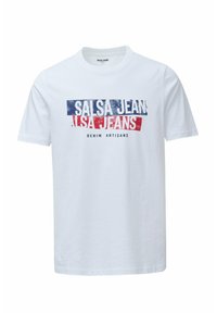 Weißes Baumwoll-T-Shirt mit auffälligen roten und blauen Grafiken, auf denen der Text "SALSA JEANS" und "DENIM ARTISANS" in der Mitte auf der Vorderseite abgedruckt ist.