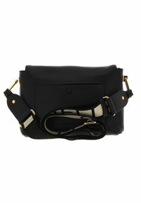 Schwarze Leder-Umhängetasche mit strukturiertem Finish, goldenen Beschlägen und einem kontrastierenden gemusterten Tragegurt. Verfügt über eine Rückentasche.