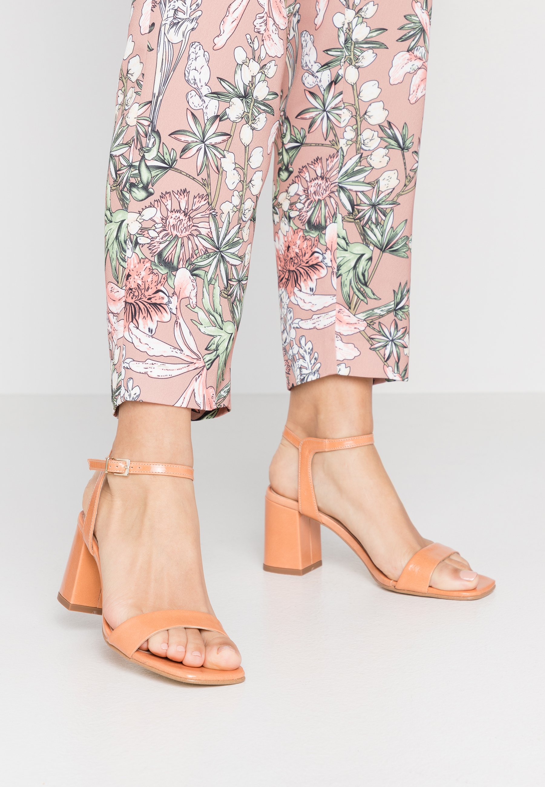 VICKY Sandaler saumon VICKY Sandaler saumon