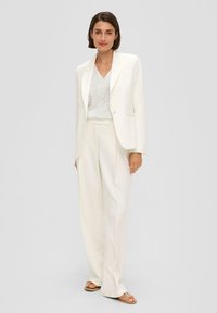 s.Oliver BLACK LABEL MUSTERSTRUKTUR - Blouse - ecru