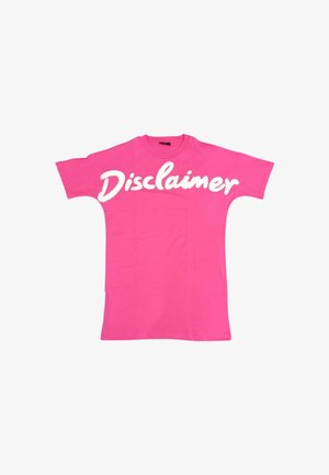 T-shirt di cotone rosa con la scritta "Disclaimer" in grande corsivo bianco, maniche corte e scollo rotondo.