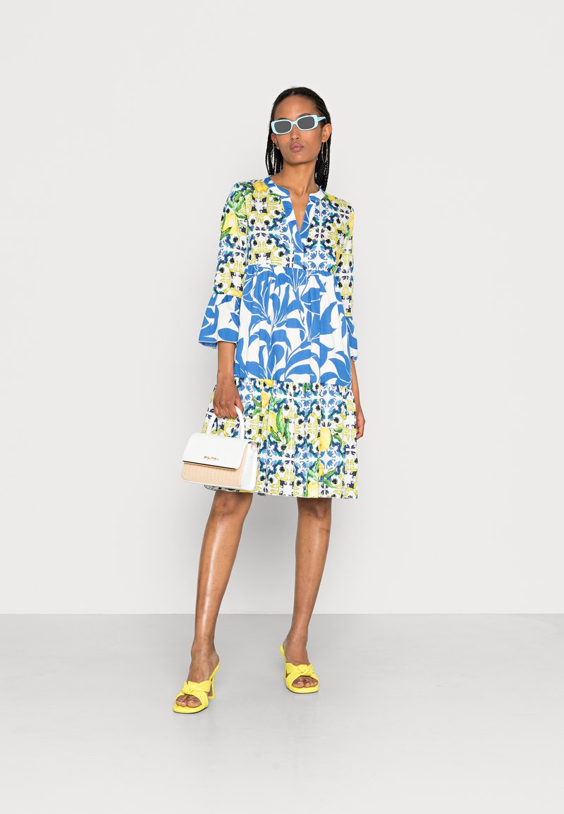 Damen Freizeitkleider | Emily van den Bergh DRESS Freizeitkleid lemon/azur/blau - WM79833 Damen Freizeitkleider | Emily van den Bergh DRESS Freizeitkleid lemon/azur/blau - WM79833