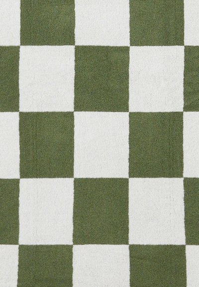 Πράσινο και λευκό καρό μοτίβο με εναλλασσόμενα τετράγωνα που σχηματίζουν ένα πλέγμα.