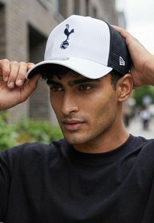 New Era, AFRAME  TRUCKER   TOTTENHAM HOTSPUR - Cap - white