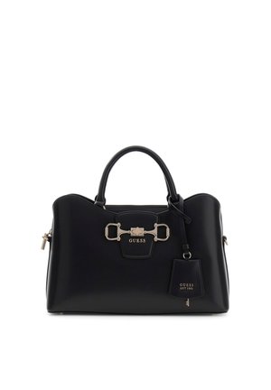 Borsa nera strutturata con manici superiori, dettaglio fibbia color oro e un'etichetta pendente con il marchio Guess, su sfondo bianco.