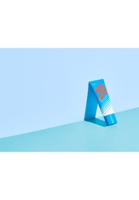 Thumbnail Image 6