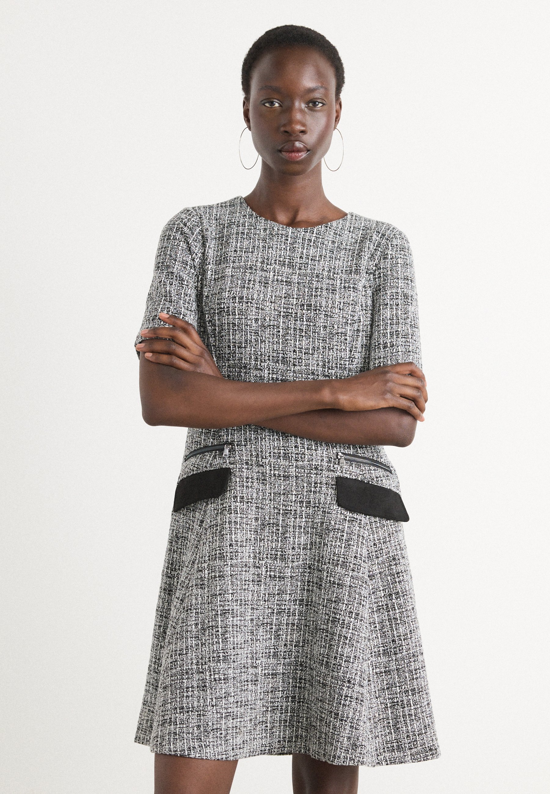 DKNY A LINE DRESS WITH ZIPPER FLAP POCKET DETAIL - Jumper dress - black/cream/black - Zalando.co.uk