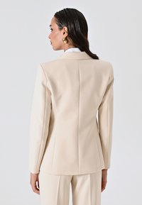 Rinascimento Blazer - beige