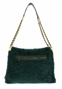 Borsa a mano in ecopelliccia verde acqua con tracolla in pelle liscia, dettagli in catena dorata e tasca con zip frontale. Forma rettangolare con superficie texture.