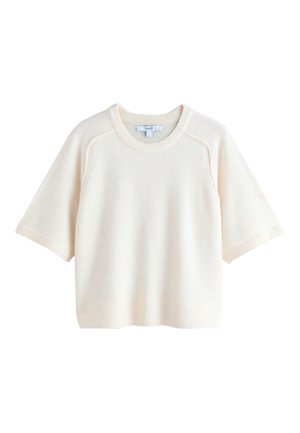 Kremowy sweter dzianinowy z krótkim rękawem, z okrągłym dekoltem i prążkowanymi ściągaczami, przedstawiony na białym tle.