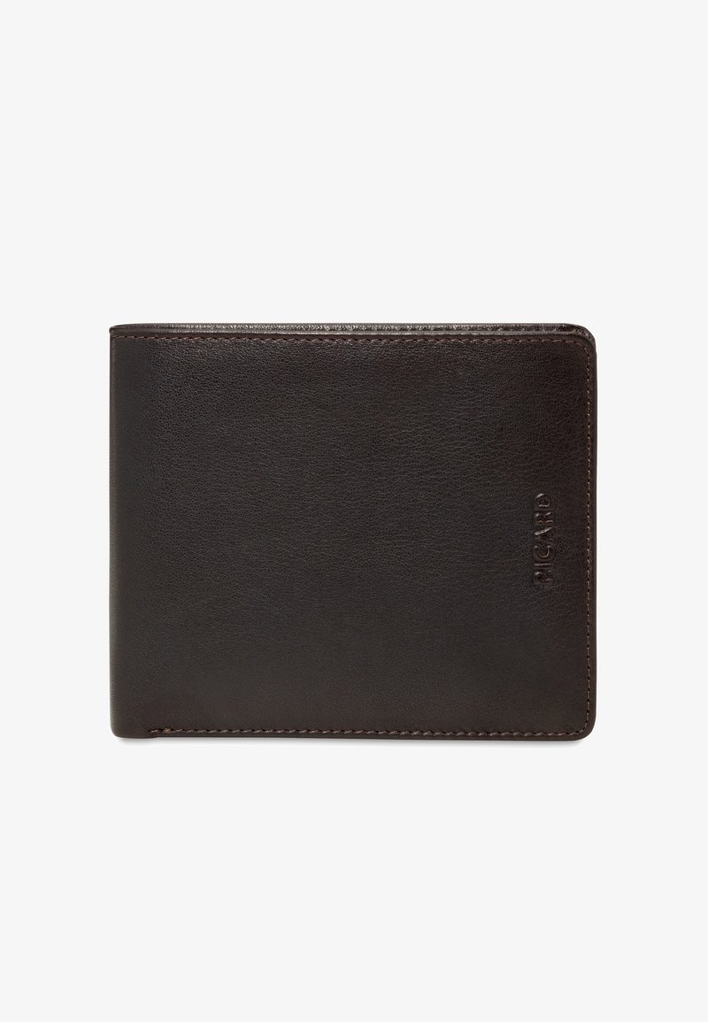 Dunkelbraune Leder-Geldbörse mit Klappfunktion, sichtbaren Nähten und geprägtem "PICARD"-Logo in der unteren rechten Ecke.