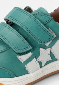 Bisgaard JOHAN - Matalavartiset tennarit - aqua