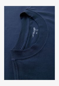 Non sélectionné, navy