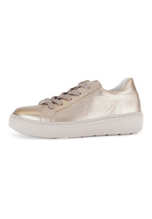 Trainers - beige