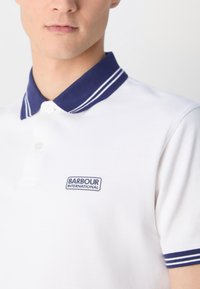 Barbour International TRACKER - Polotričko - bright white