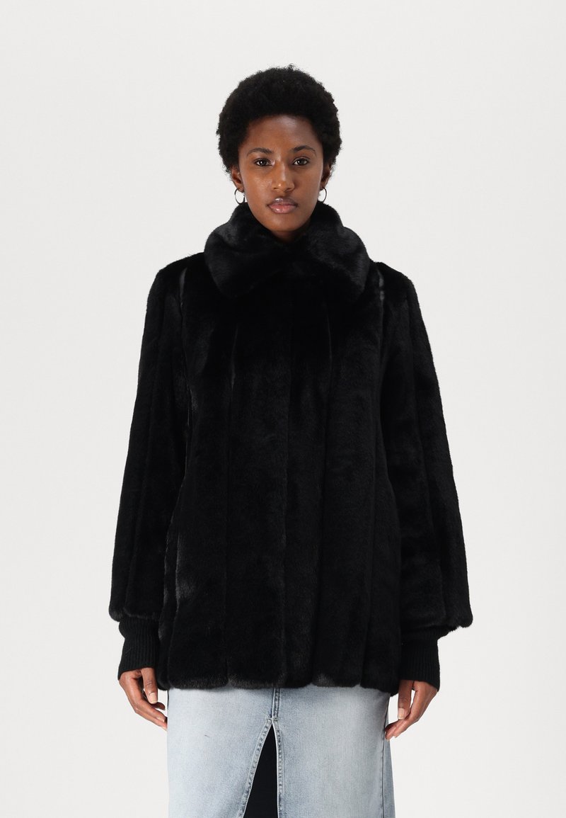 Patrizia Pepe COATS - Zimski plašč - nero