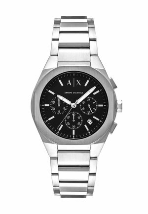 Srebrny metalowy zegarek na rękę Armani Exchange z czarną tarczą, trzema tarczkami pomocniczymi, okienkiem daty o godzinie 4 i srebrnymi znacznikami godzin oraz wskazówkami.